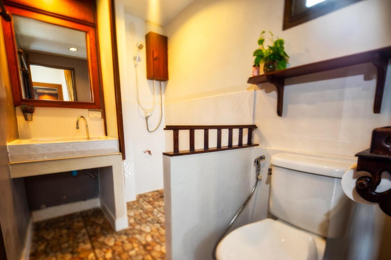 Ban Kong Rao Guesthouse Чиангмай Экстерьер фото